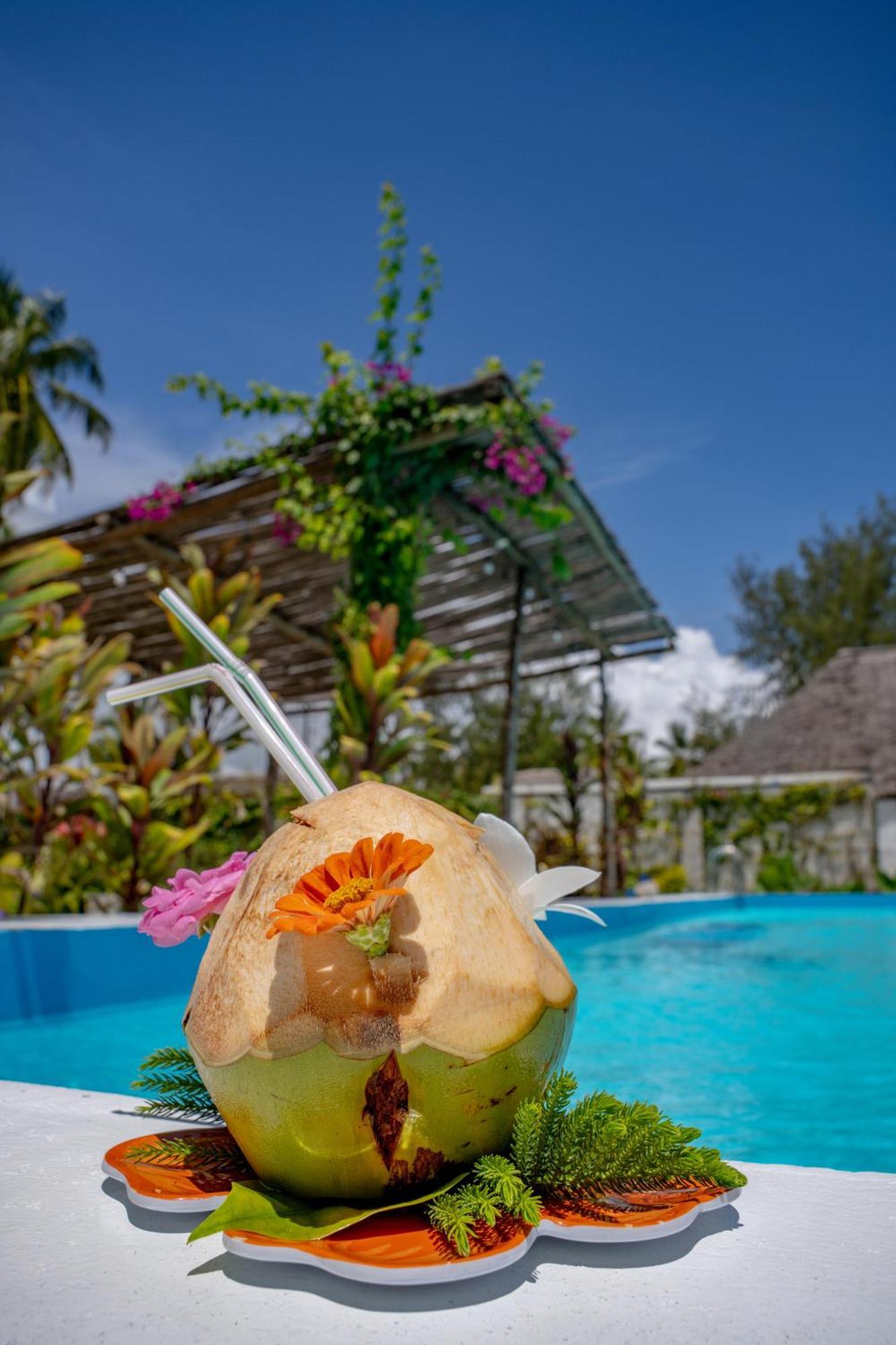 La Perla Beach Resort, Zanzibar - Your Beachfront Private Haven プワニ・チャンガーニ エクステリア 写真
