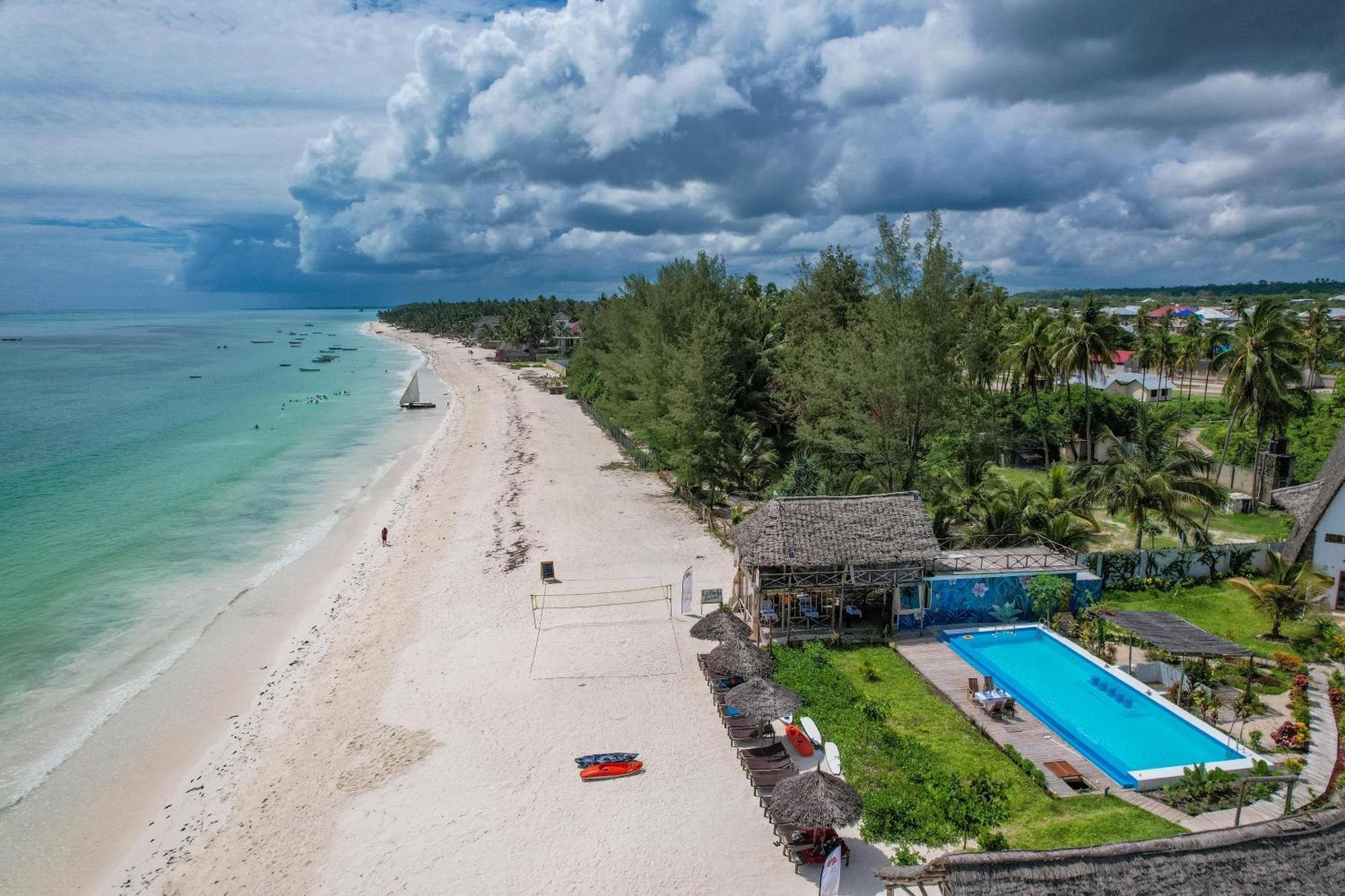La Perla Beach Resort, Zanzibar - Your Beachfront Private Haven プワニ・チャンガーニ エクステリア 写真