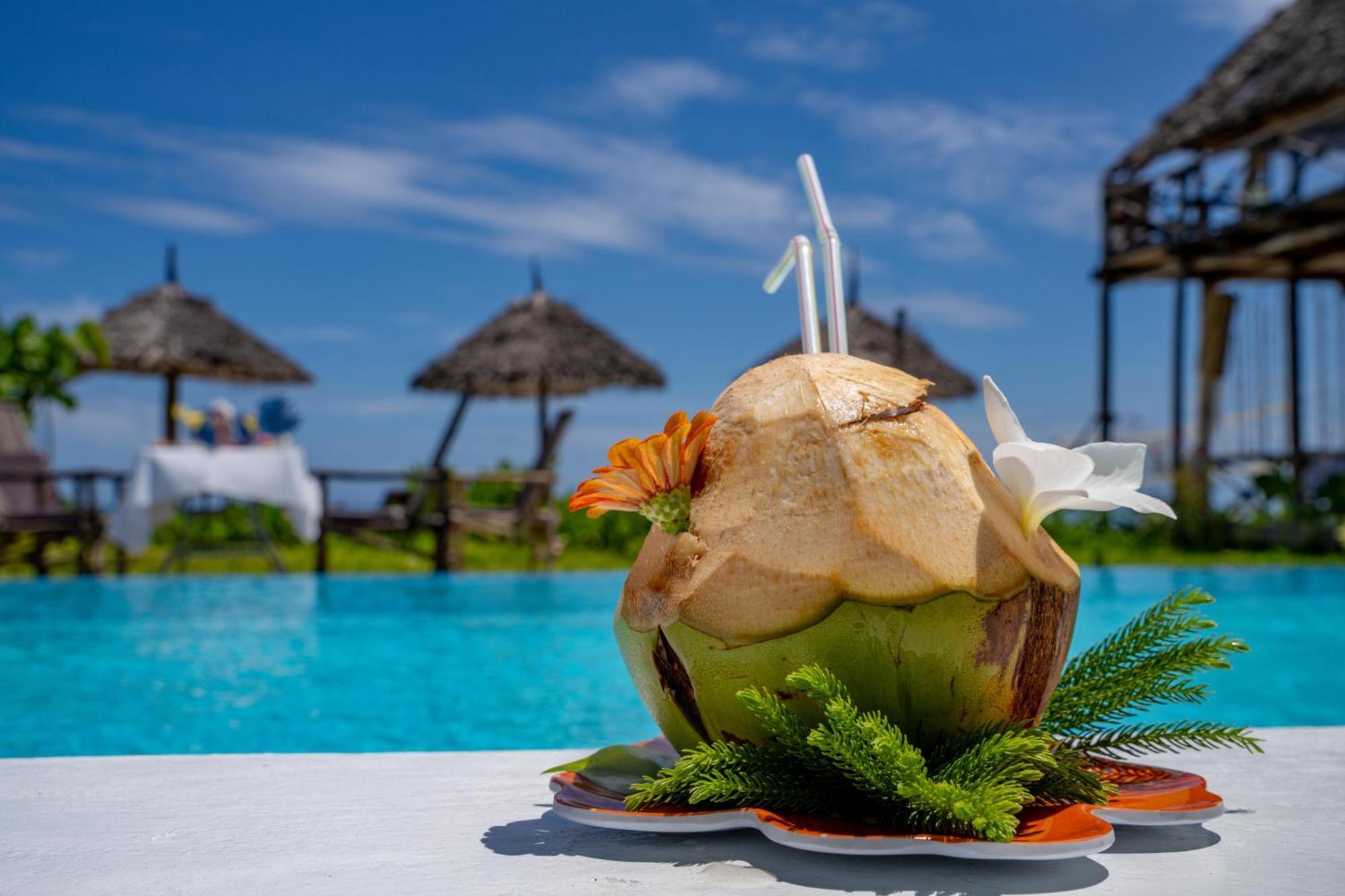 La Perla Beach Resort, Zanzibar - Your Beachfront Private Haven プワニ・チャンガーニ エクステリア 写真